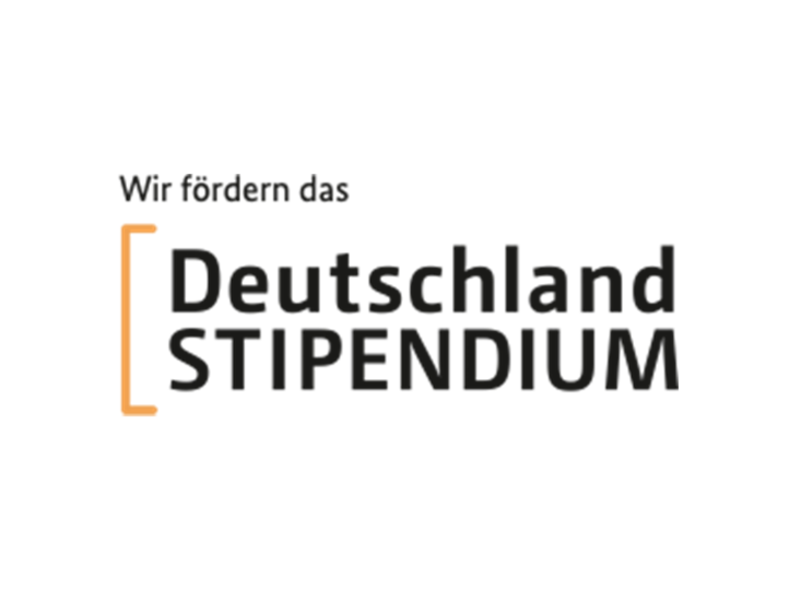 Logo des Deutschlandstipendiums mit dem Text „Wir fördern das Deutschlandstipendium“. Das Wort „Deutschland“ ist in schwarzer Schrift, „Stipendium“ in Großbuchstaben, daneben ein orangefarbener Rahmen.